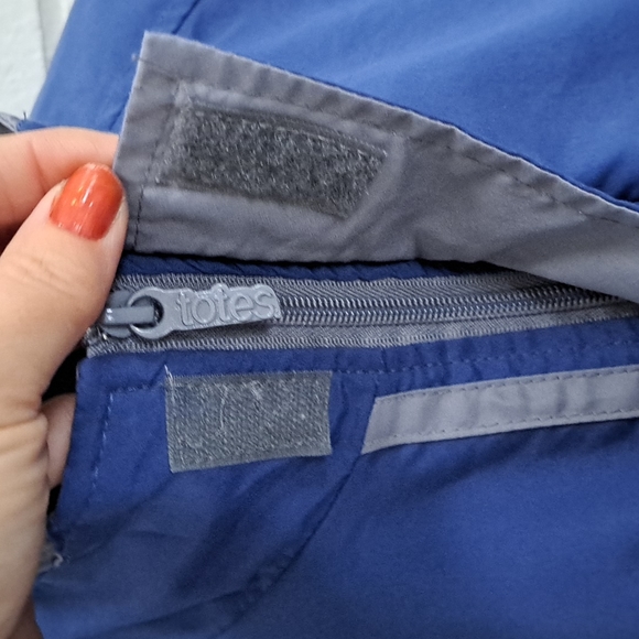 Totes Blue/Gray Lightweight Jacket. Size 4X - Picture 5 of 10